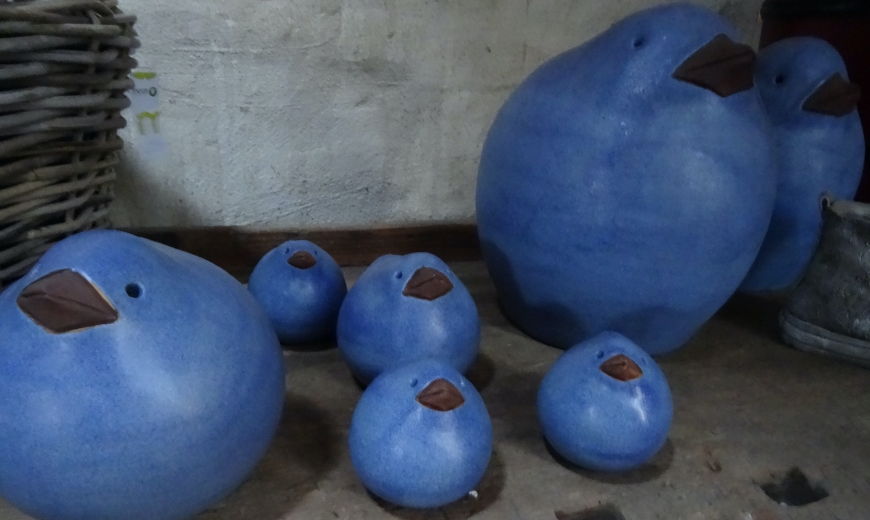Gute Miene Keramik, Vögel blau in der Gartengalerie23 Dresden